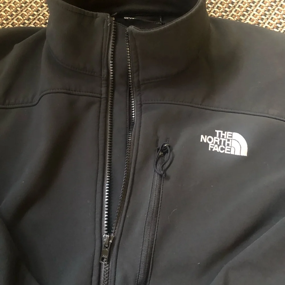 ◼️The North Face Men's Black Full Zip Three Pockets Jacket (Sz Large)